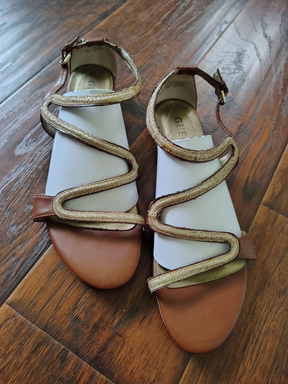 Retro GUESS strappy gold glitter sandals size 10